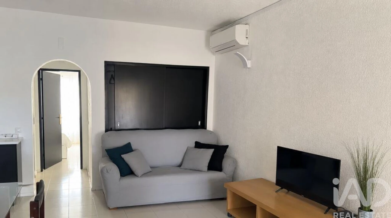 Apartamento T2 para Venda em Quarteira Foto 5