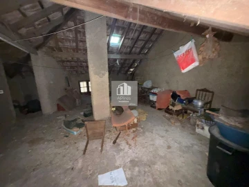 Moradia T2 para Venda em Campolide