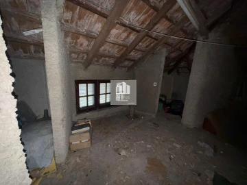 Moradia T2 para Venda em Campolide