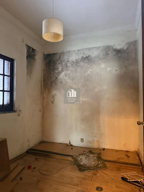 Moradia T2 para Venda em Campolide