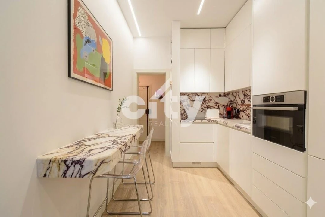 Apartamento T1 para Venda em Avenidas Novas Foto 9