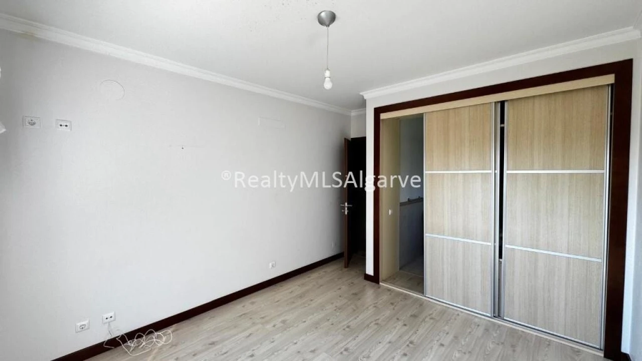 Moradia T2 para Venda em Conceição e Estoi Foto 11