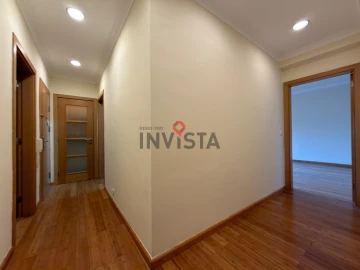Apartamento T2 para Arrendamento em Vila Franca de Xira
