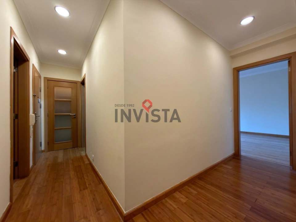 Apartamento T2 para Arrendamento em Vila Franca de Xira Foto 6