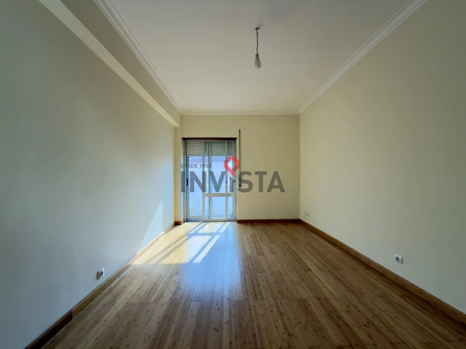 Apartamento T2 para Arrendamento em Vila Franca de Xira Foto 14
