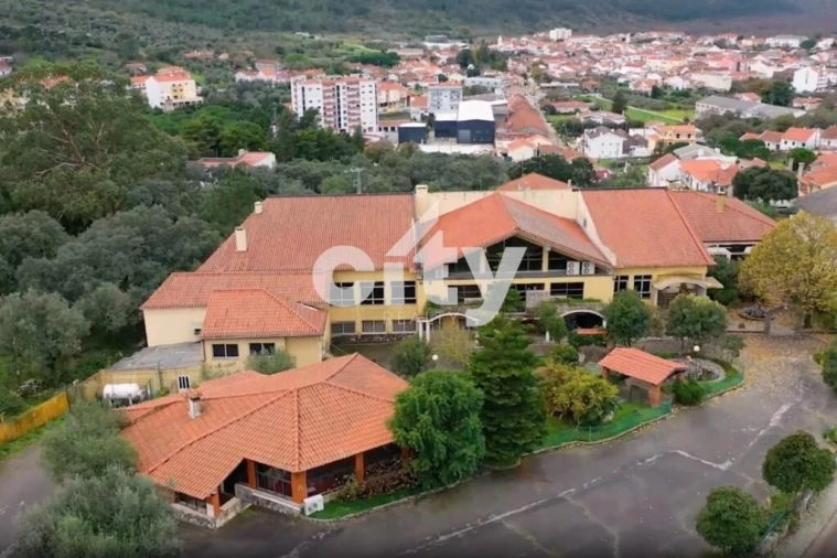 Quinta T5 para Venda em Minde Foto 2