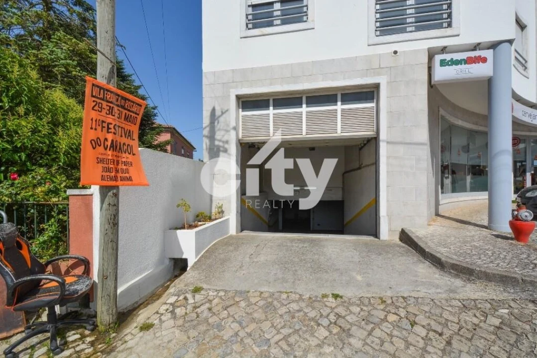 Loja para Venda em Venda do Pinheiro e Santo Estêvão das Galés Foto 29