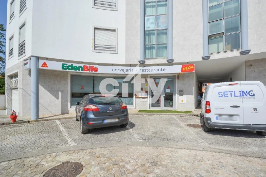 Loja para Venda em Venda do Pinheiro e Santo Estêvão das Galés Foto 28