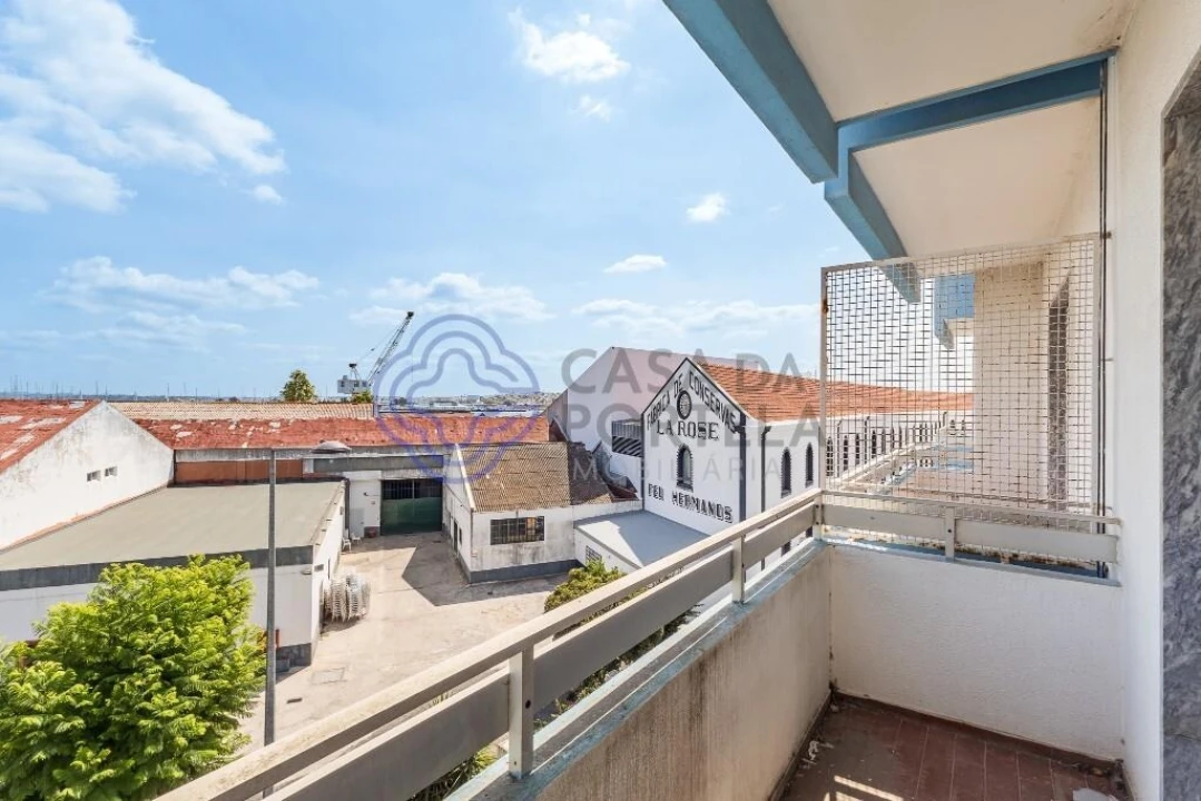 Apartamento T3 para Venda em Portimão Foto 12