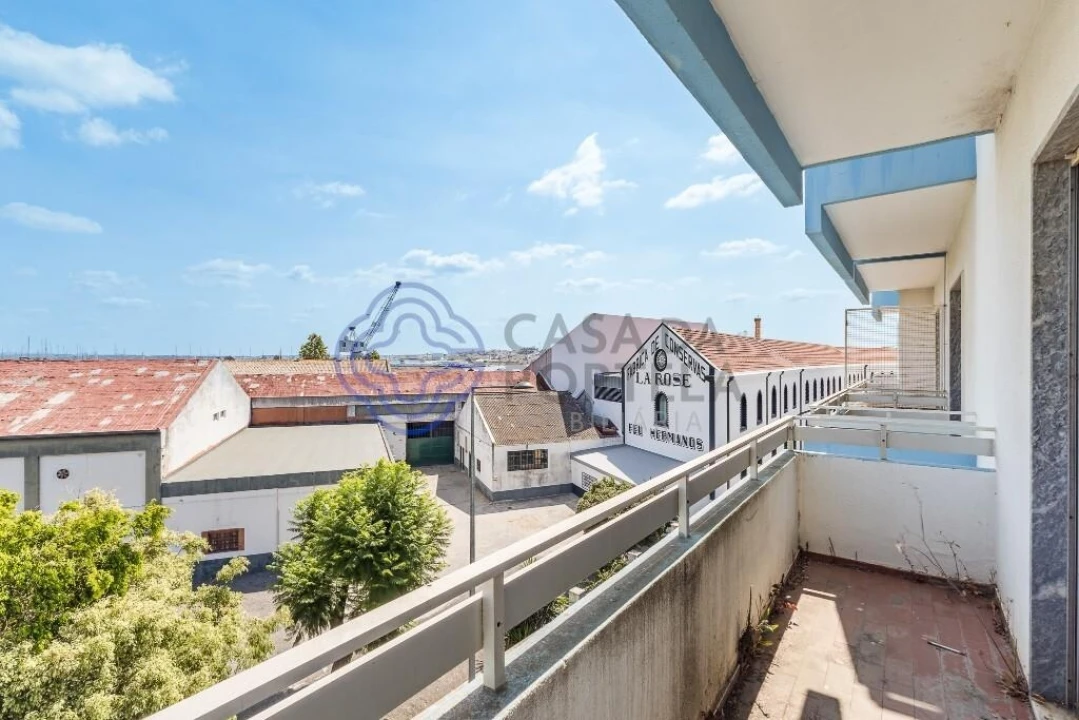 Apartamento T3 para Venda em Portimão Foto 23