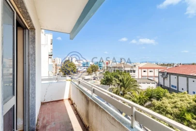 Apartamento T3 para Venda em Portimão