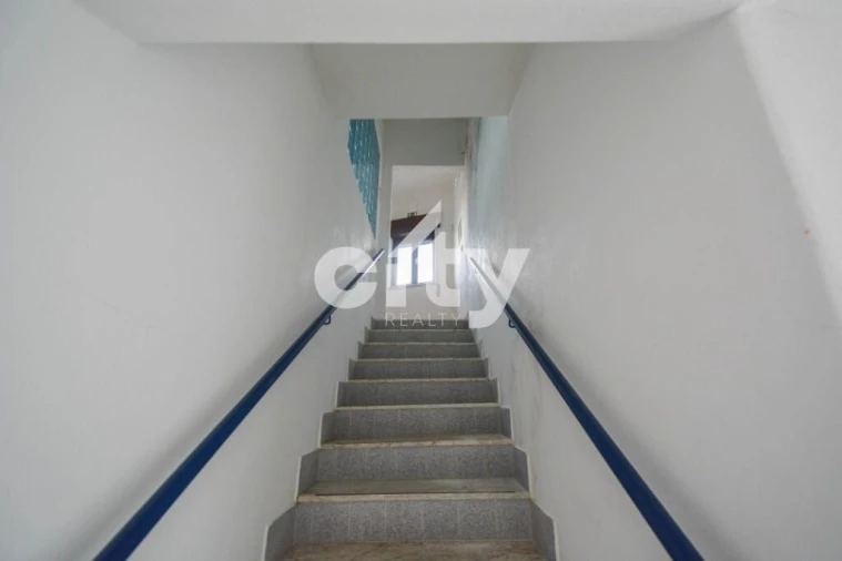 Apartamento T2 para Venda em Montargil Foto 3