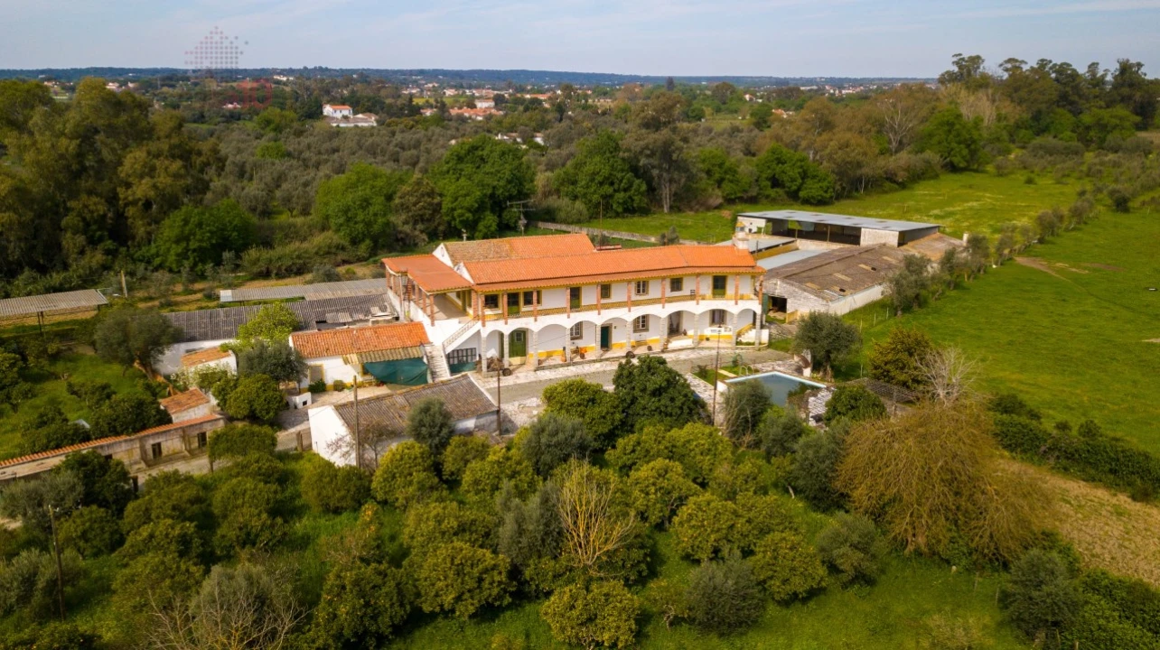 Quinta T6 para Venda em Canaviais Foto 1