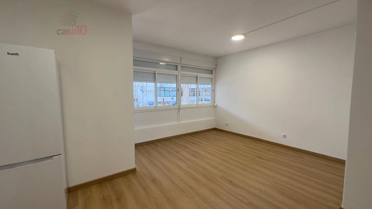 Apartamento T2 para Arrendamento em Malagueira e Horta das Figueiras Foto 4