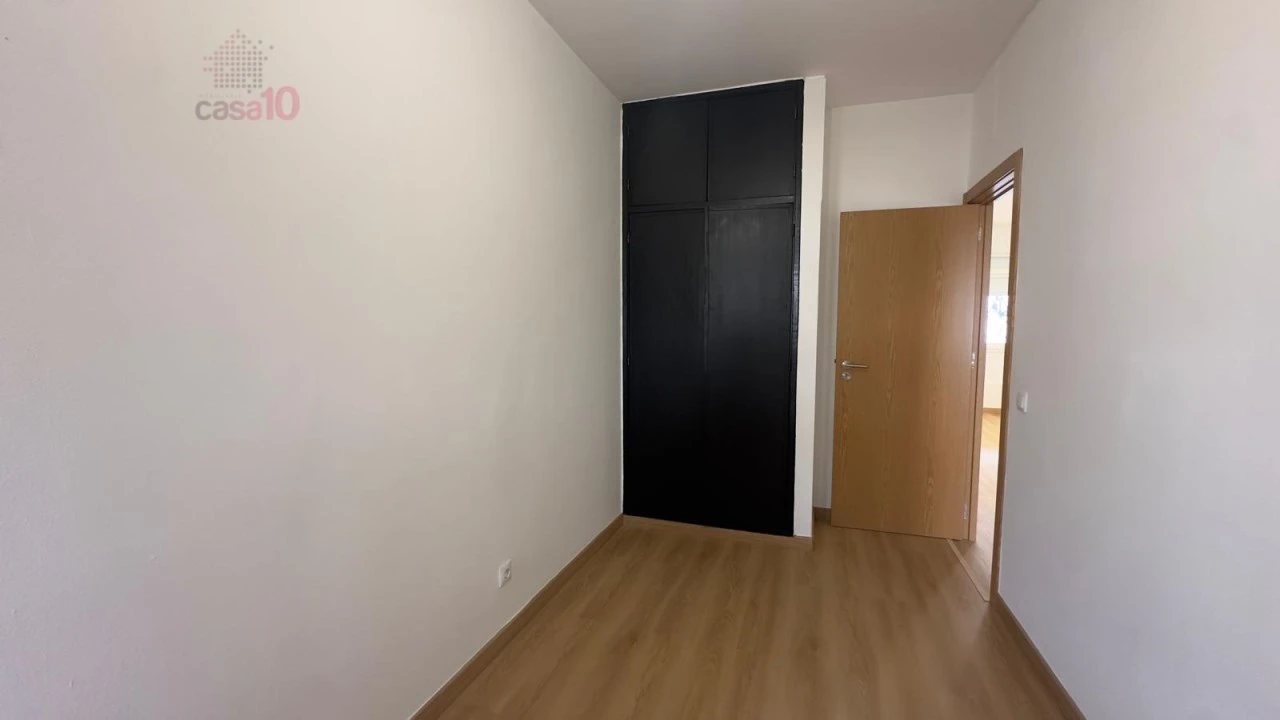 Apartamento T2 para Arrendamento em Malagueira e Horta das Figueiras Foto 10