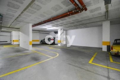 Apartamento T2 para Arrendamento em Alvalade