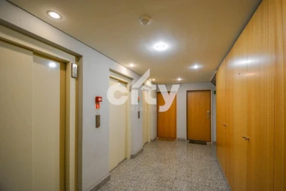 Apartamento T2 para Arrendamento em Alvalade