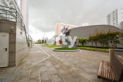 Apartamento T2 para Arrendamento em Alvalade