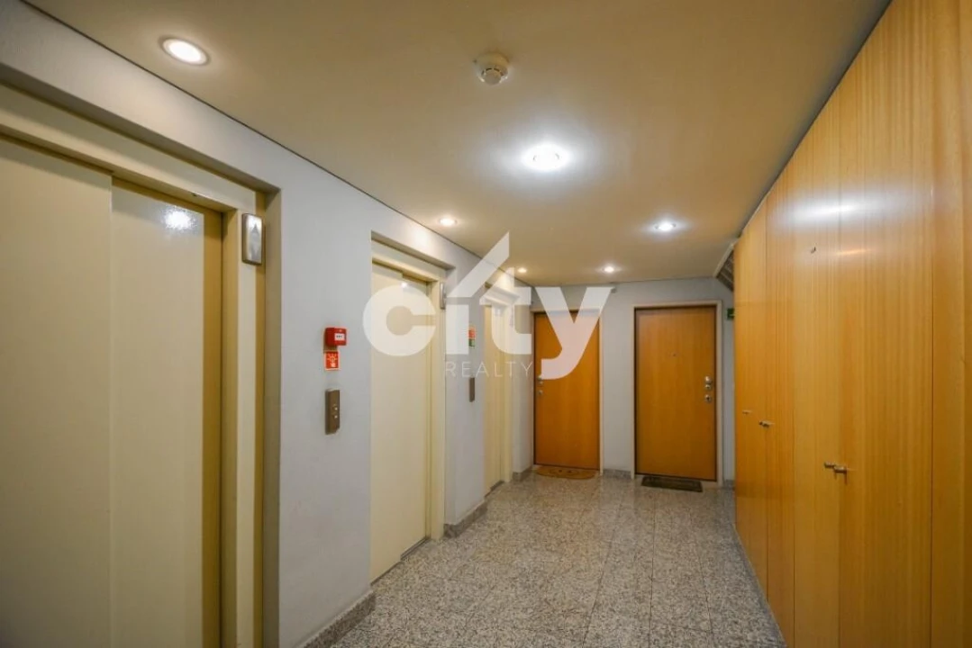 Apartamento T2 para Arrendamento em Alvalade Foto 13