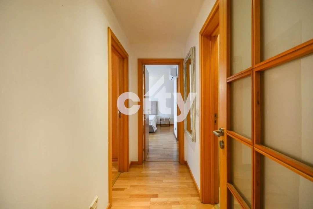 Apartamento T2 para Arrendamento em Alvalade Foto 4
