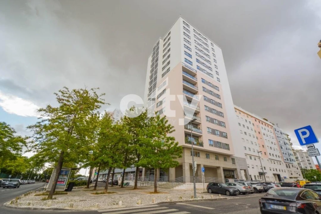 Apartamento T2 para Arrendamento em Alvalade Foto 17