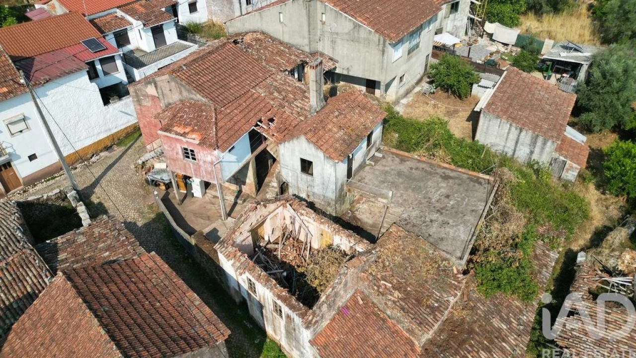Moradia T3 para Venda em Cumeeira Foto 38