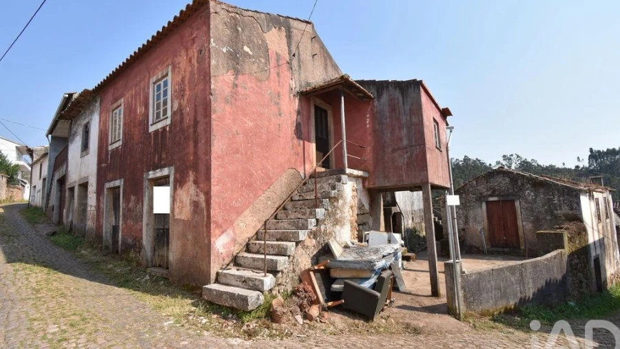Moradia T3 para Venda em Cumeeira