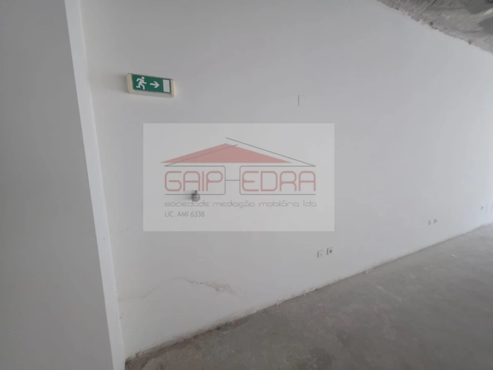 Loja para Venda em Buarcos Foto 17
