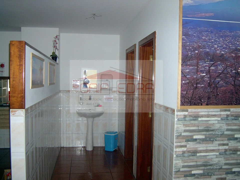 Loja para Arrendamento em Aguas Santas Foto 5