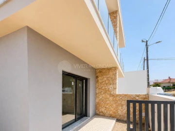 Moradia T3 para Venda em Fernao Ferro