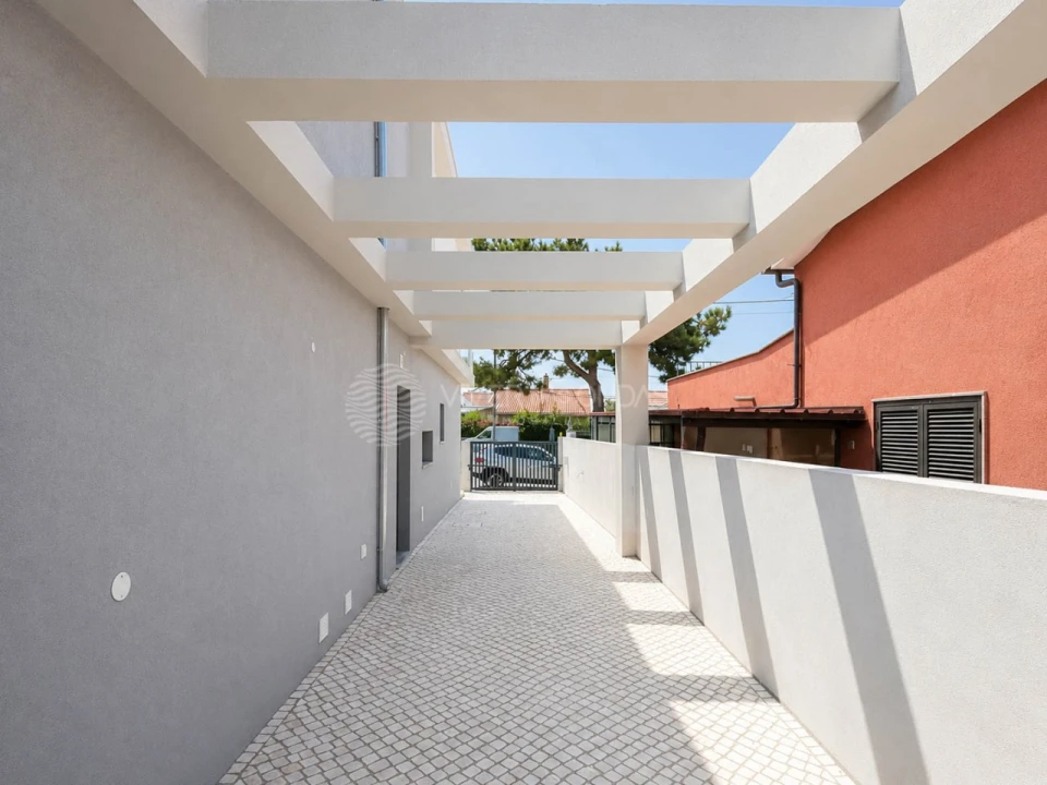 Moradia T3 para Venda em Fernao Ferro Foto 2