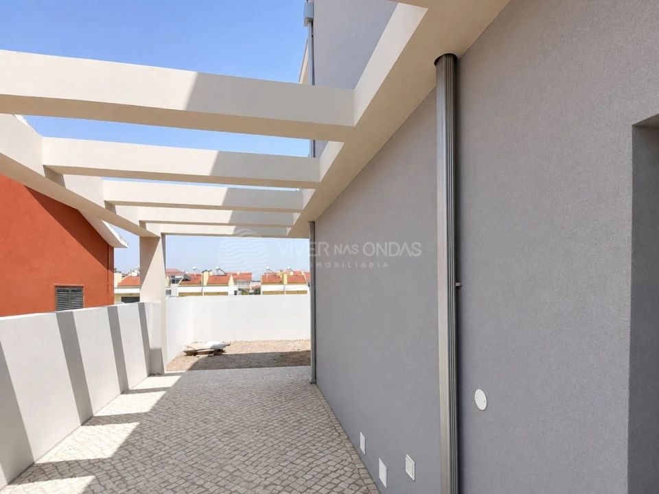 Moradia T3 para Venda em Fernao Ferro Foto 23