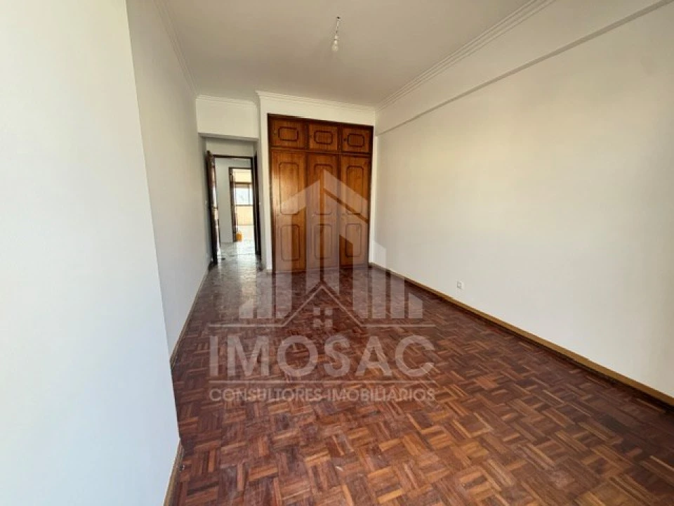 Apartamento T3 para Venda em Loures Foto 5
