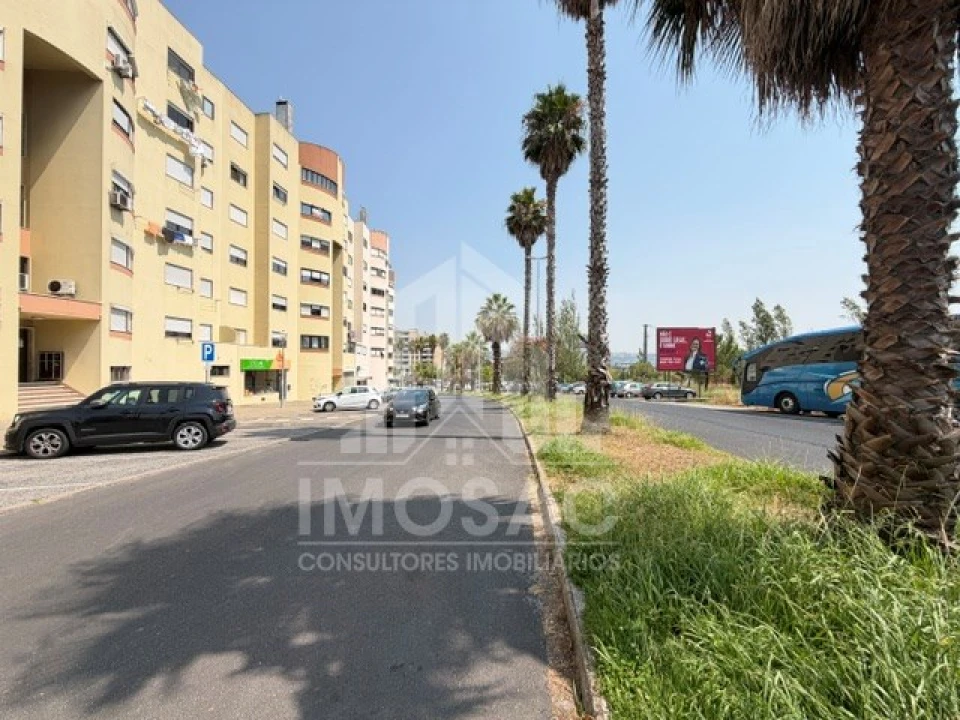 Apartamento T3 para Venda em Loures Foto 8