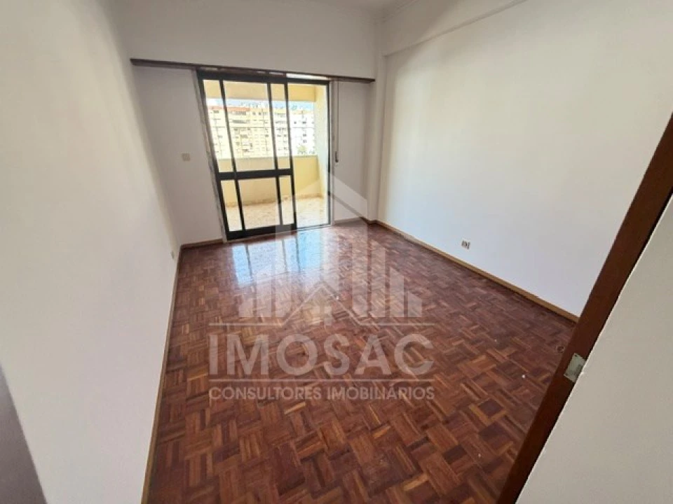 Apartamento T3 para Venda em Loures Foto 11