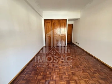 Apartamento T3 para Venda em Loures