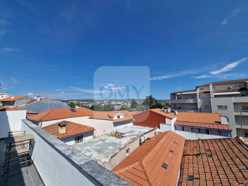 Apartamento T2 para Arrendamento em Nossa Senhora da Conceição, São Pedro e São Dinis Foto 14