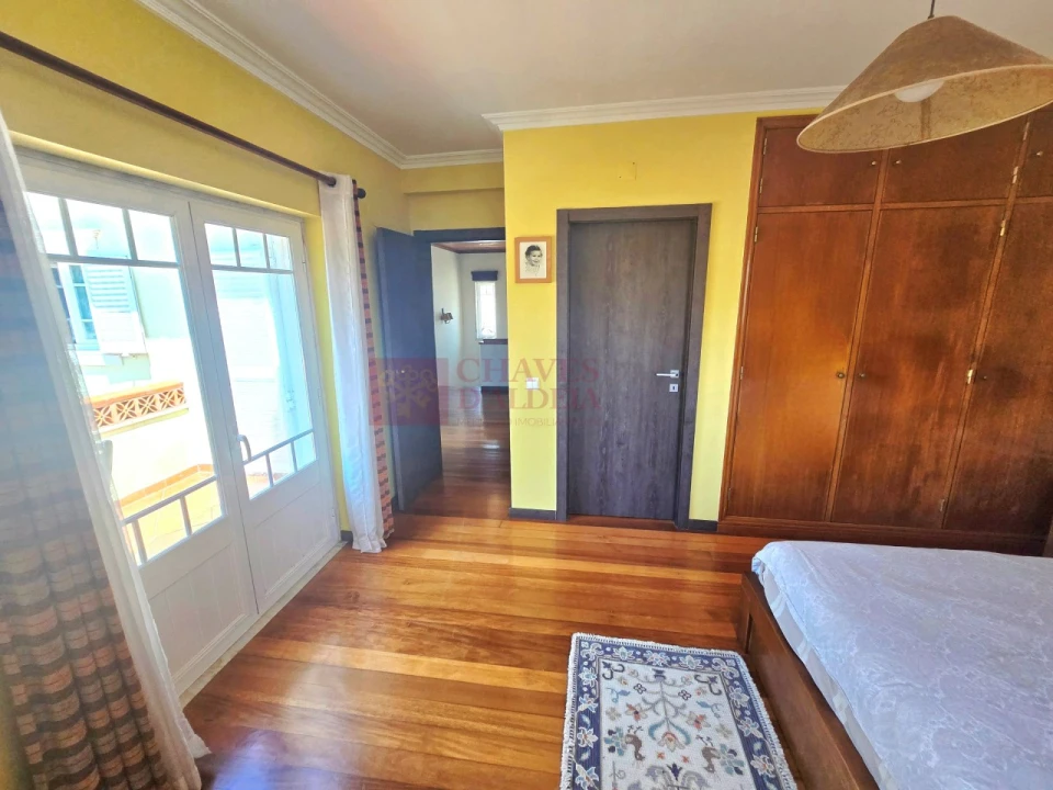 Moradia T4 para Venda em Carvoeira Foto 17