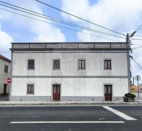 Moradia T4 para Venda em Serra D'El-Rei