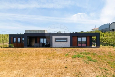 Moradia T3 para Venda em Santa Cruz