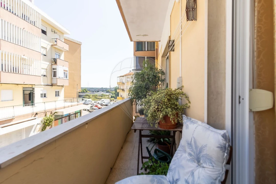 Apartamento T2 para Venda em Seixal, Arrentela e Aldeia de Paio Pires Foto 17