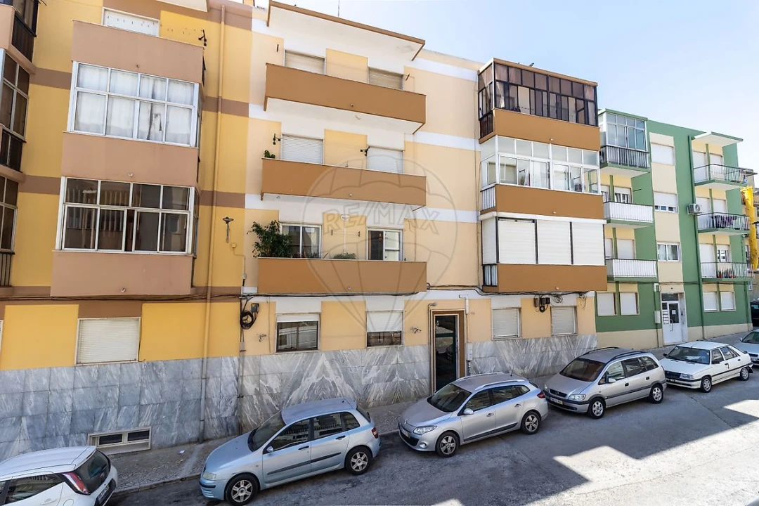 Apartamento T2 para Venda em Seixal, Arrentela e Aldeia de Paio Pires Foto 5