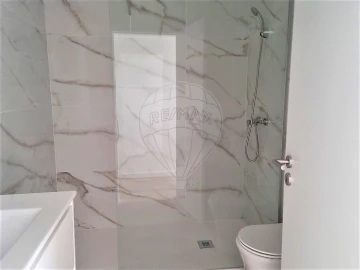 Apartamento T3 para Arrendamento em Arroios