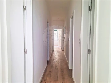 Apartamento T3 para Arrendamento em Arroios