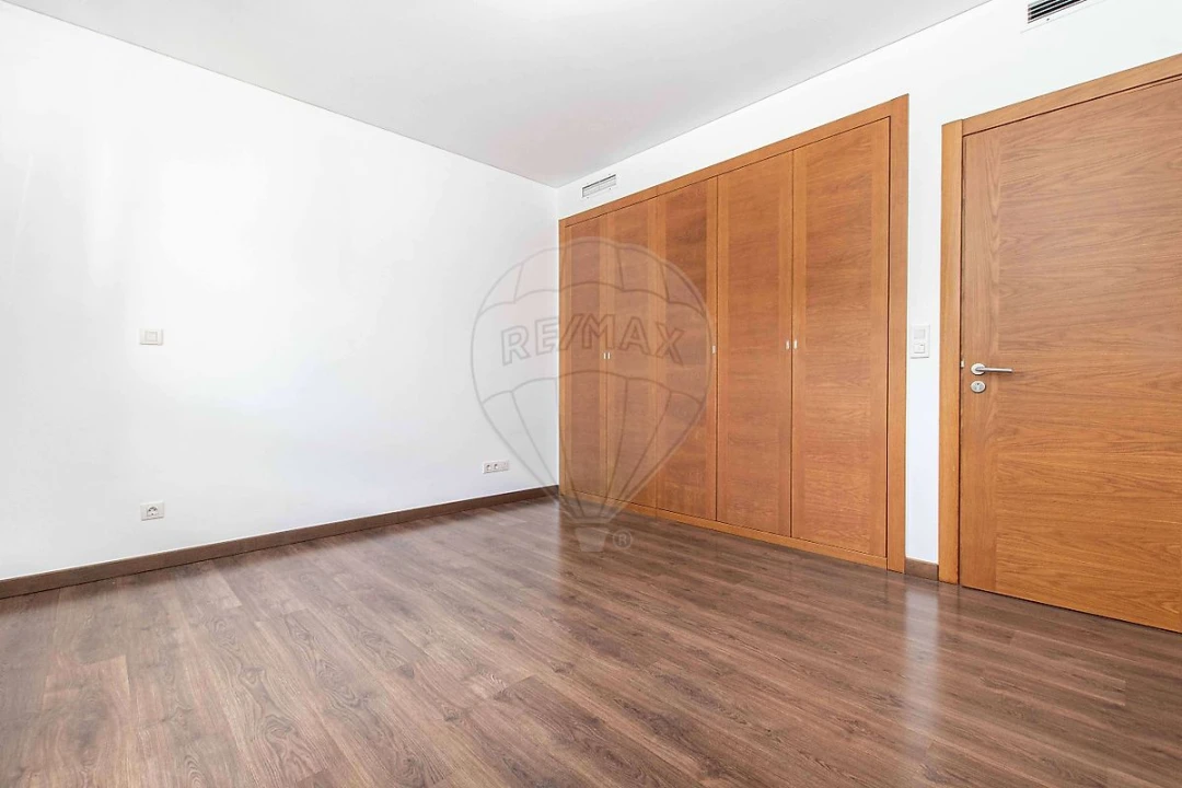 Apartamento T3 para Venda em Alverca do Ribatejo e Sobralinho Foto 6