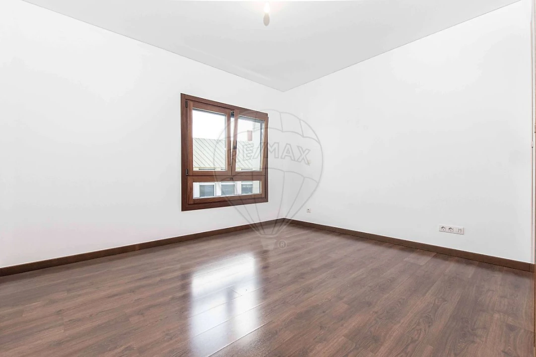 Apartamento T3 para Venda em Alverca do Ribatejo e Sobralinho Foto 1