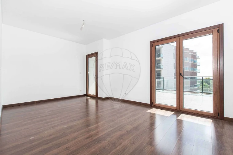 Apartamento T3 para Venda em Alverca do Ribatejo e Sobralinho Foto 11