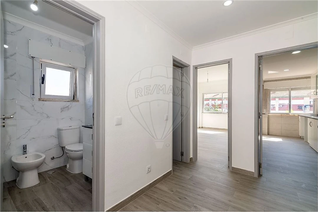 Apartamento T3 para Arrendamento em Arruda dos Vinhos Foto 7