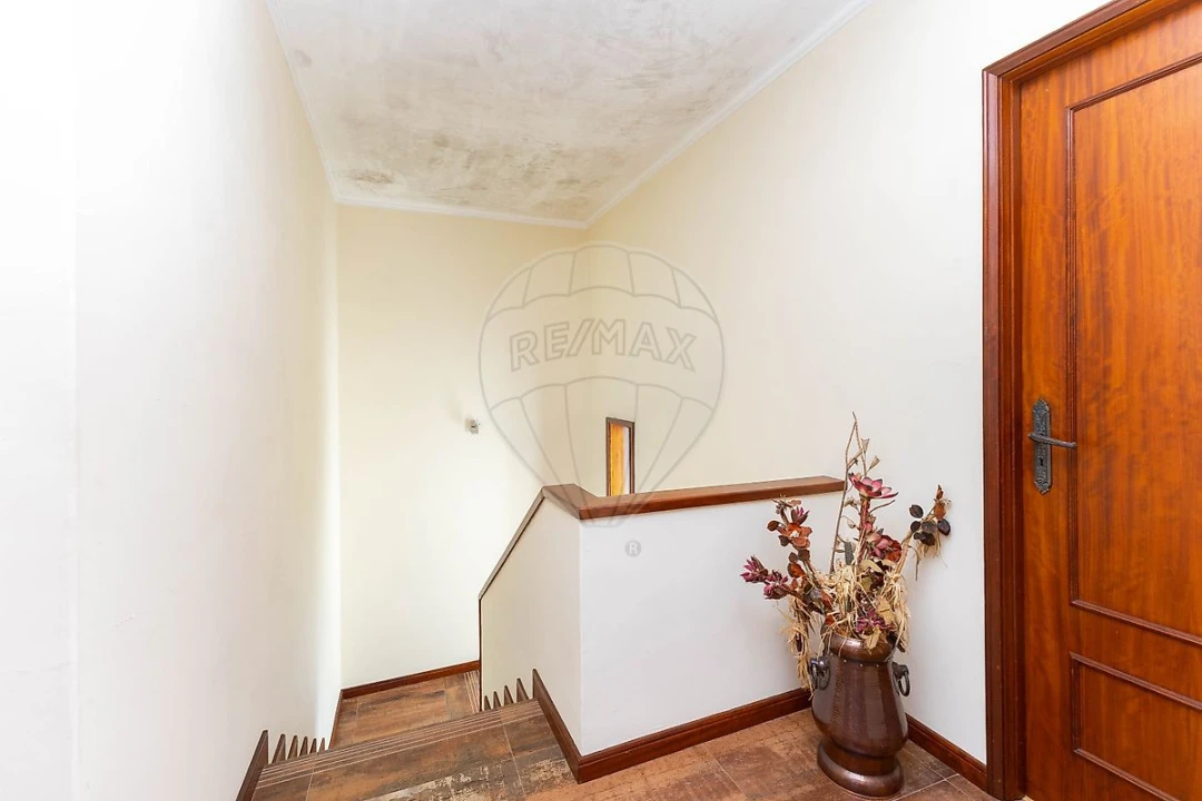 Moradia T4 para Venda em Folgosa Foto 17