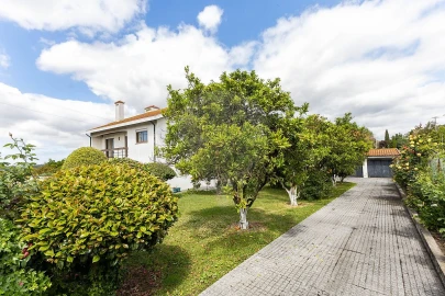 Moradia T4 para Venda em Folgosa